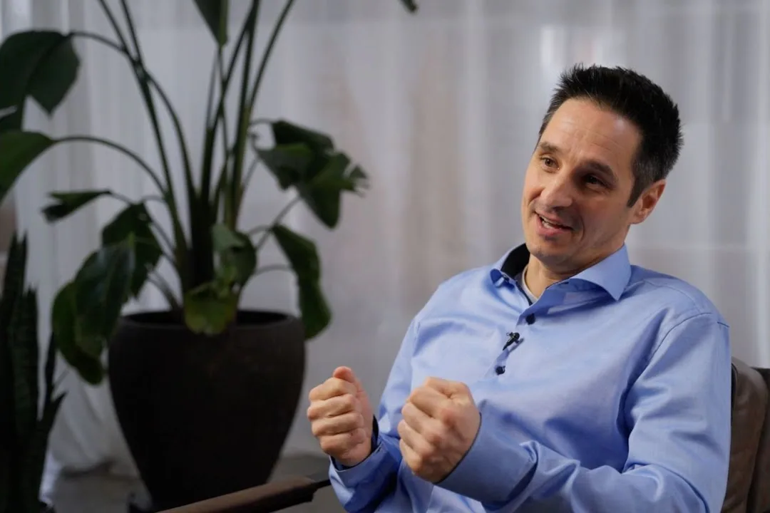 Vorschaubild zum Video „ReConnect Q&A – Alexander Pippir erklärt“ mit Alex Pippir